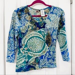FORBIDDEN • Blue Floral 3/4 Sleeve V-Neck Printed + Brass Detail Top
